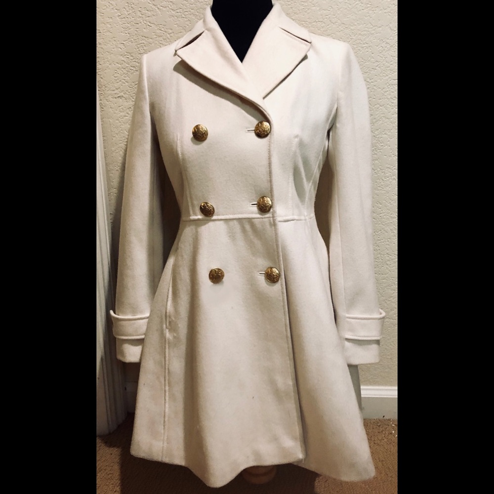 Banana Republic Women’s Double Breasted Wool coat
